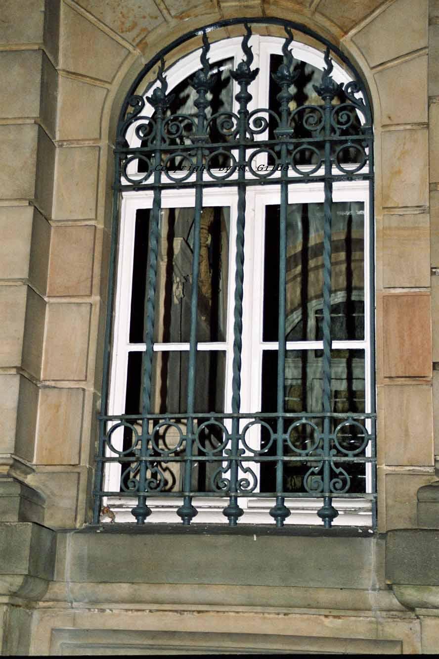 1601100 DE NI Stade02