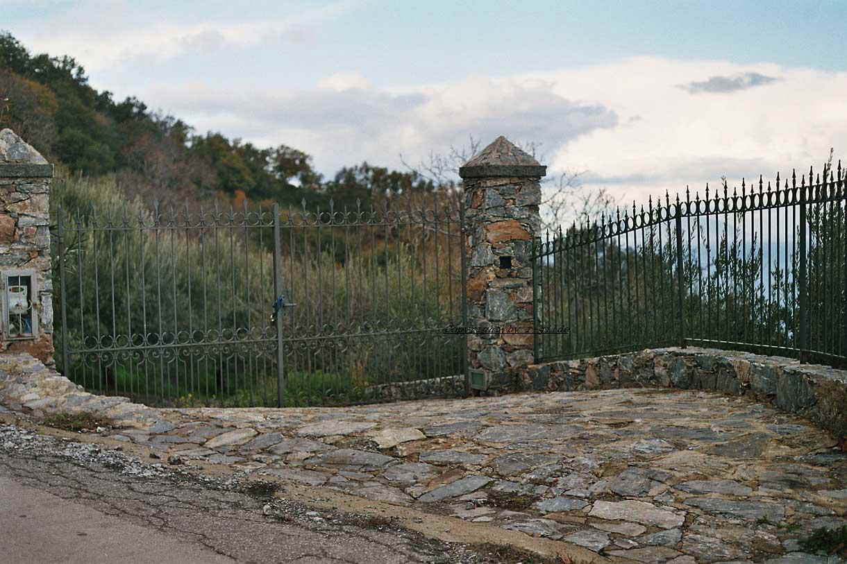 chefalo 090404 It Sicily